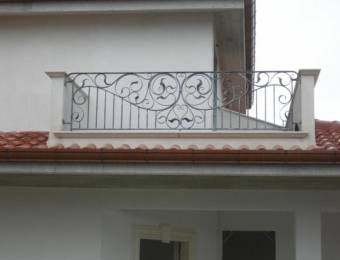 Balaustra per balcone esterno in ferro battuto