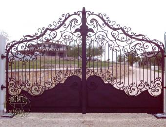 Cancello in ferro battuto stile barocco