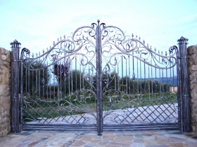 cancello-in-ferro-battuto