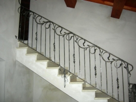 Ringhiera-con-greca