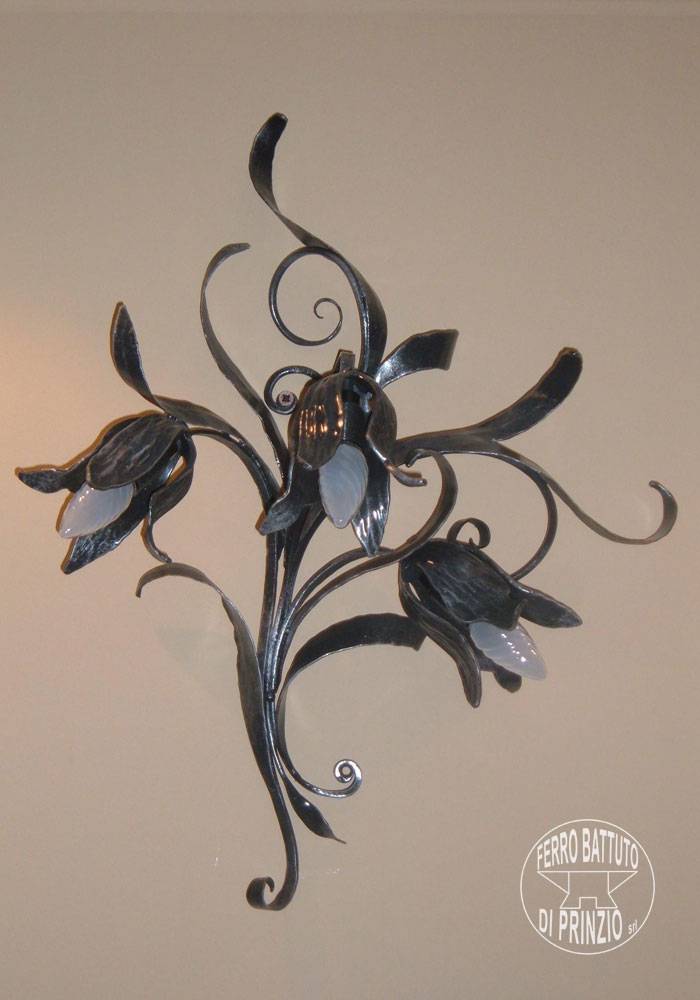 Appliques floreale in ferro battuto