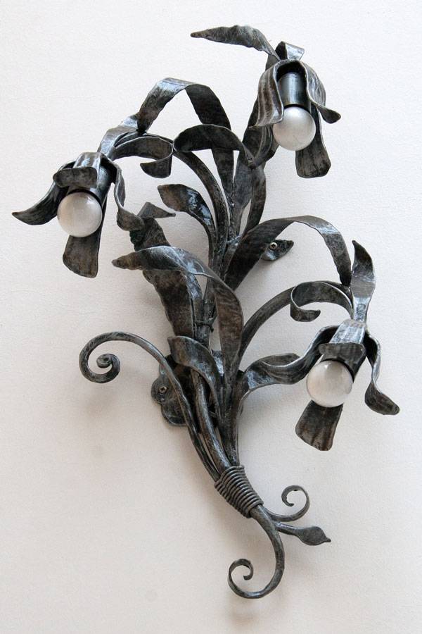 Appliques cornucopia in ferro battuto