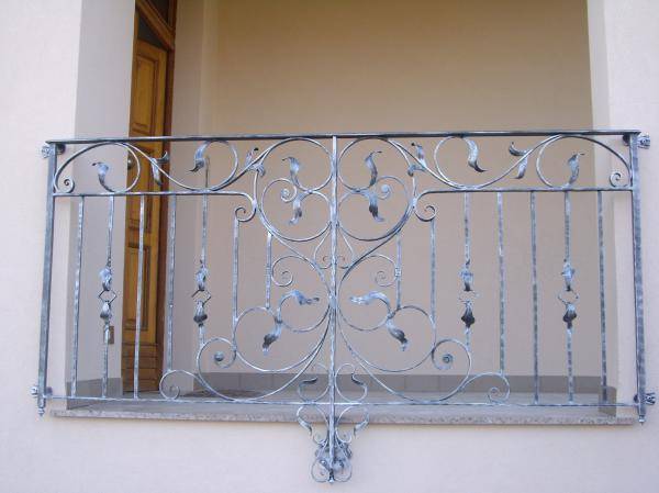 Balaustra in ferro per terrazzo