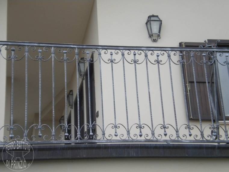 Balconata in ferro battuto esterna 