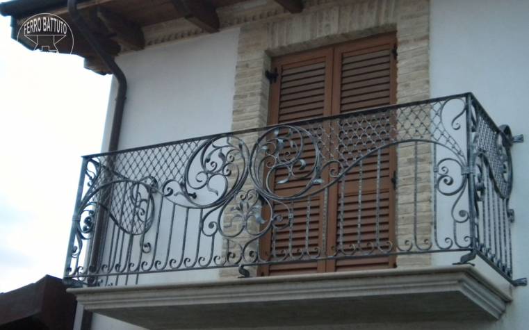 Balconata in ferro battuto