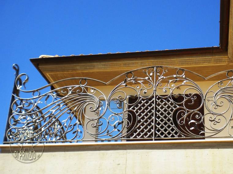 Balconata in ferro battuto