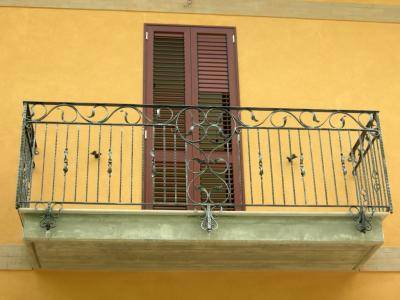 Balcone in ferro battuto