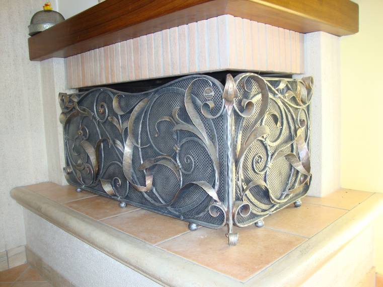 parafaville-in-ferro-battuto-ad-angolo