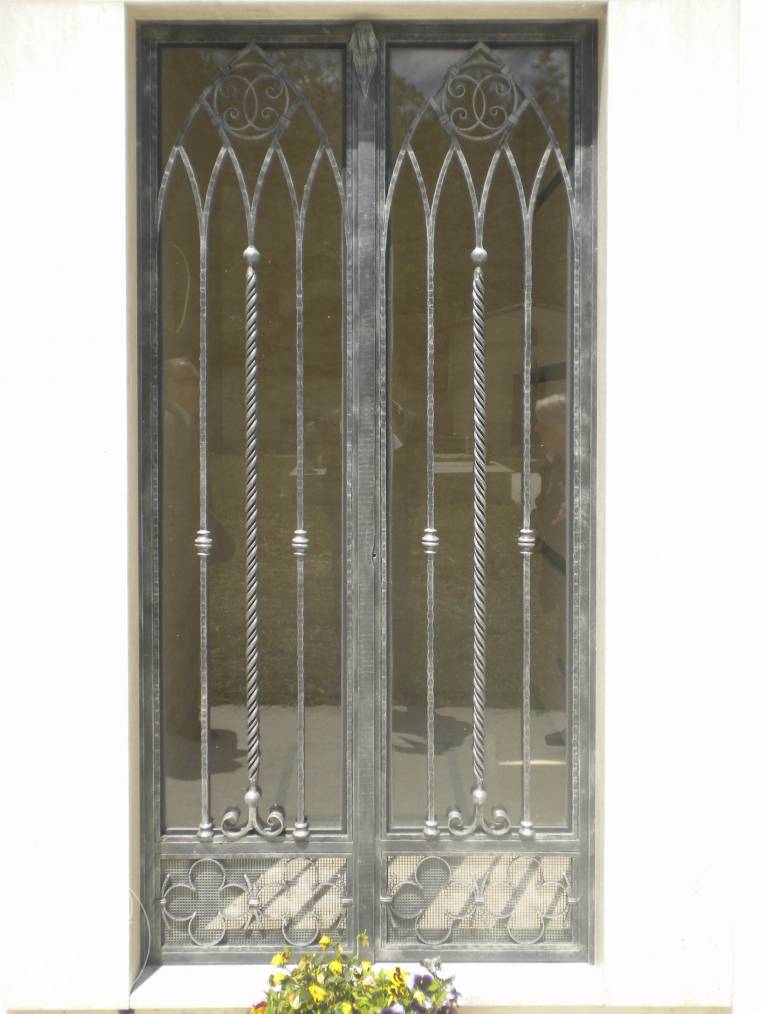 Porta Gentilizia con treccia in ferro battuto