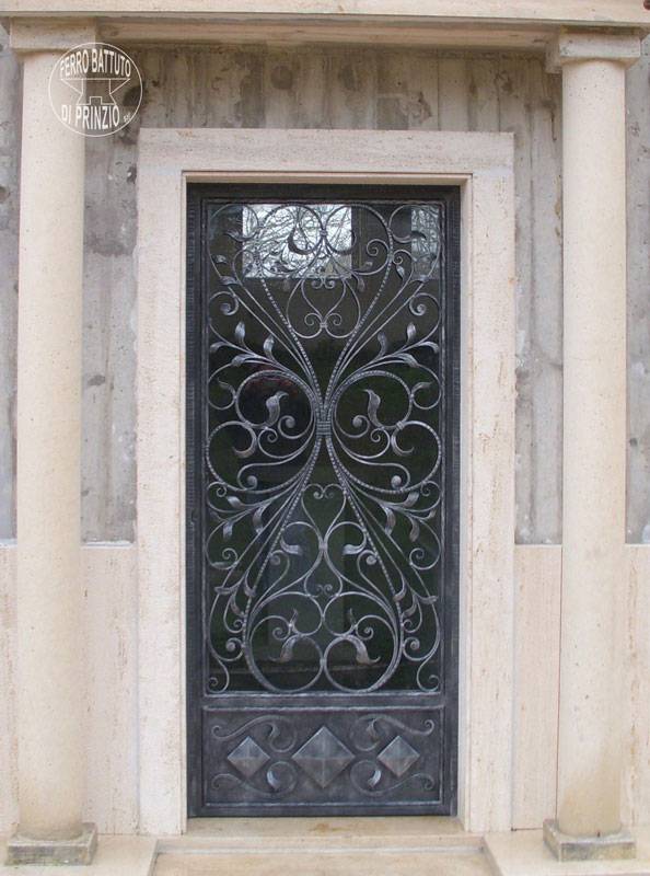 Porta gentilizia in ferro battuto - Abruzzo