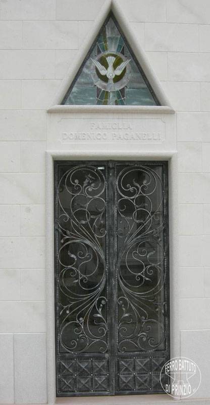 Porta gentilizia in ferro battuto - Roma