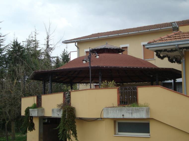 Tettoia-in-ferro-battuto