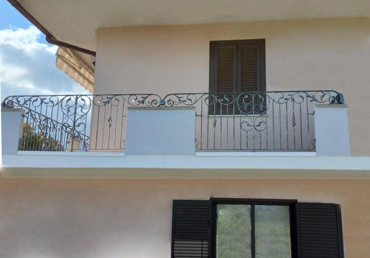 Catalogo balaustre esterne in ferro e ferro battuto